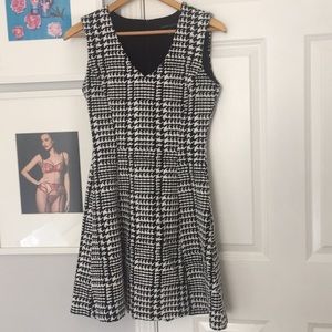 Jasmine & Juliana - Dress